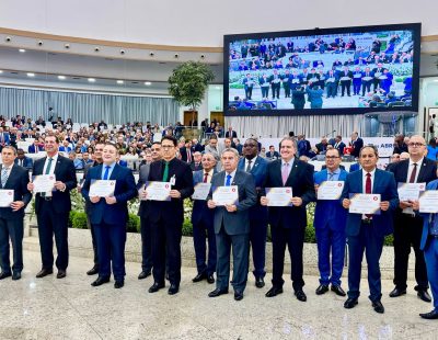 O DECOM, na pessoa do seu presidente, Pr. Perci Fontoura, parabeniza a todos os diplomados nos respectivos cargos. O DECOM, na pessoa do seu presidente, Pr. Perci Fontoura, parabeniza a todos os diplomados nos respectivos cargos.
