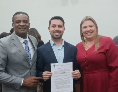Moção de Aplausos à Igreja Assembleia de Deus de Tibagi/PR Moção de Aplausos à Igreja Assembleia de Deus de Tibagi/PR